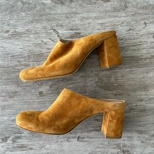 Michele Lopriore Suede Tan Mules Slip On Block Heels Italy 
EU Size 40 US 9